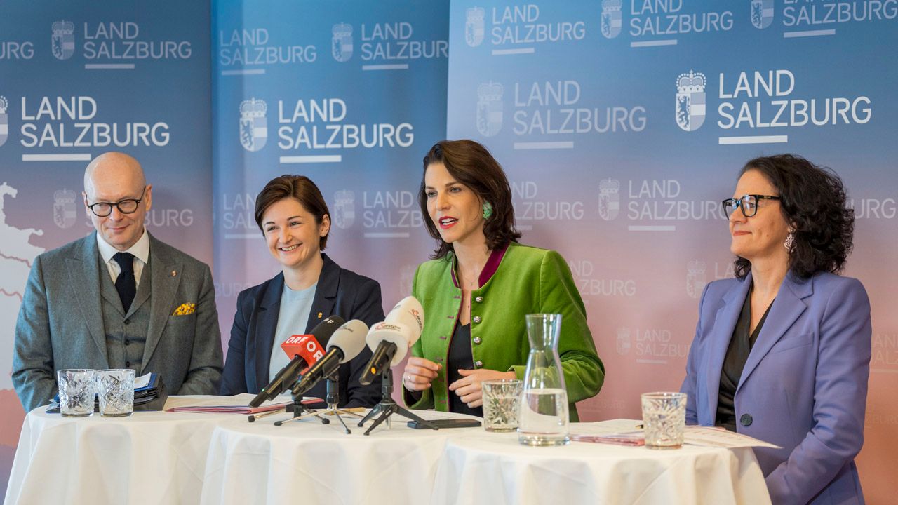 Pressekonferenz nach Regierungsklausur